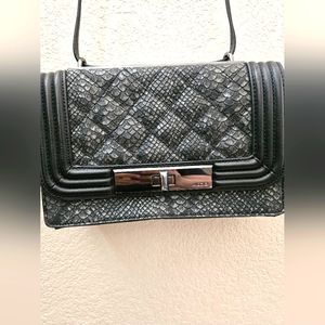 Aldo Black Green Snakeskin Crossbody Bag Purse Womens With Gold Chain